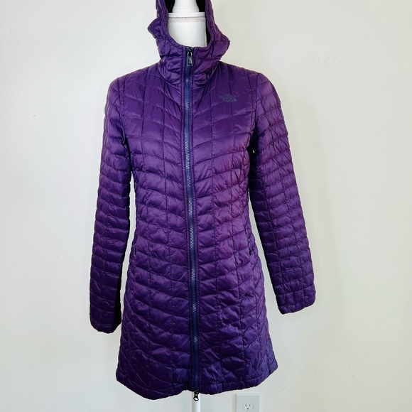 The North Face Women's Deep Purple Puffer Coat - Picture 1 of 9